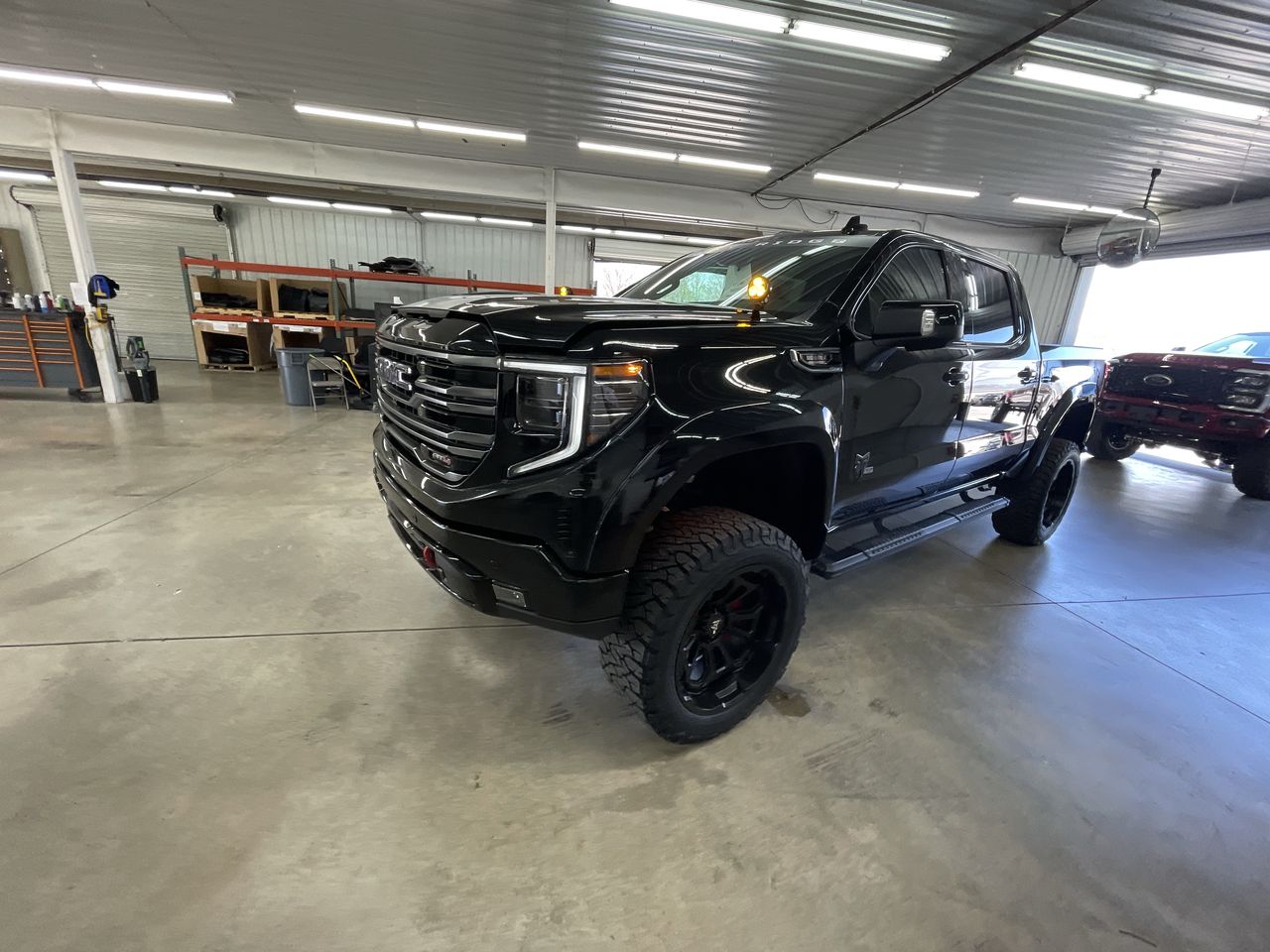 Vehicle Image 4