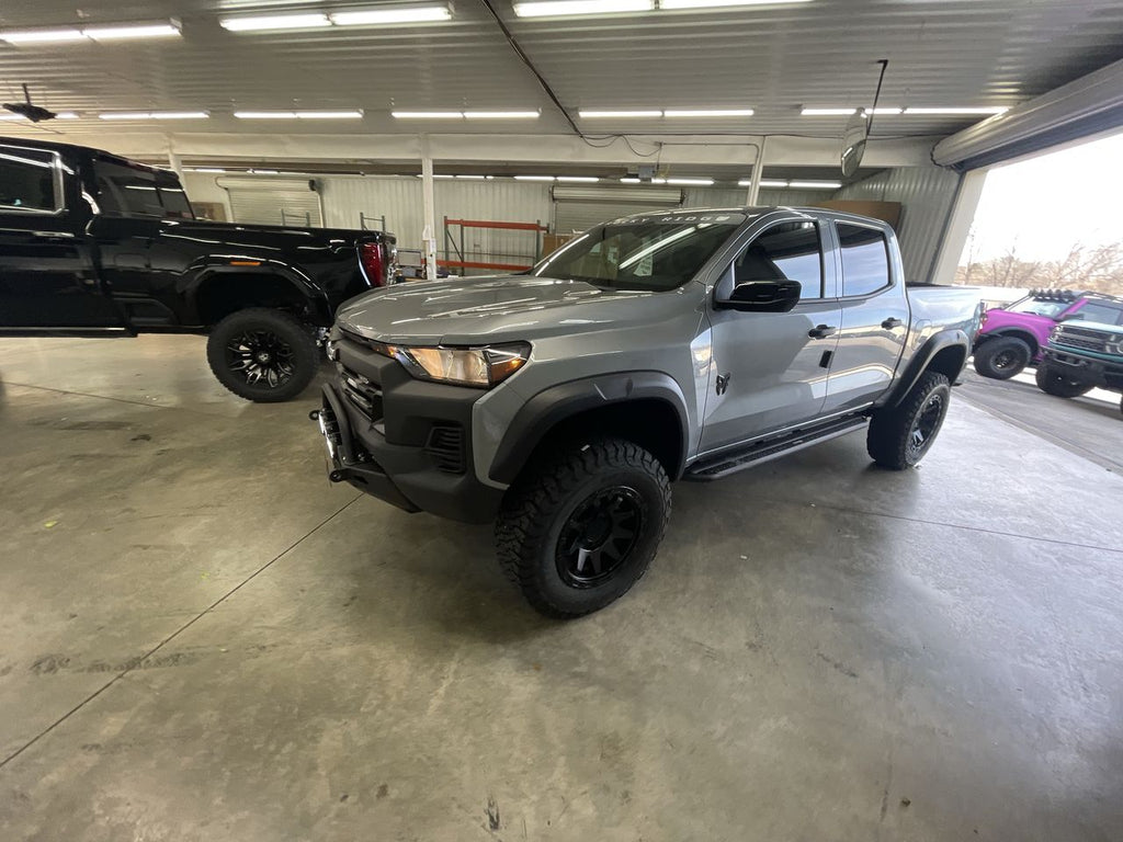 Vehicle Image 4