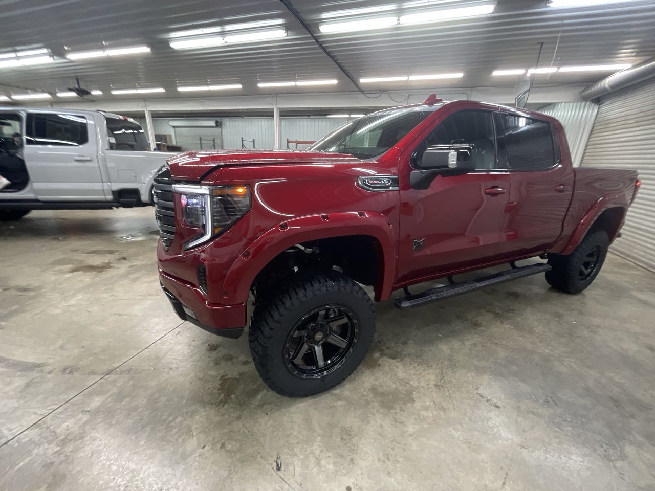 Vehicle Image 4
