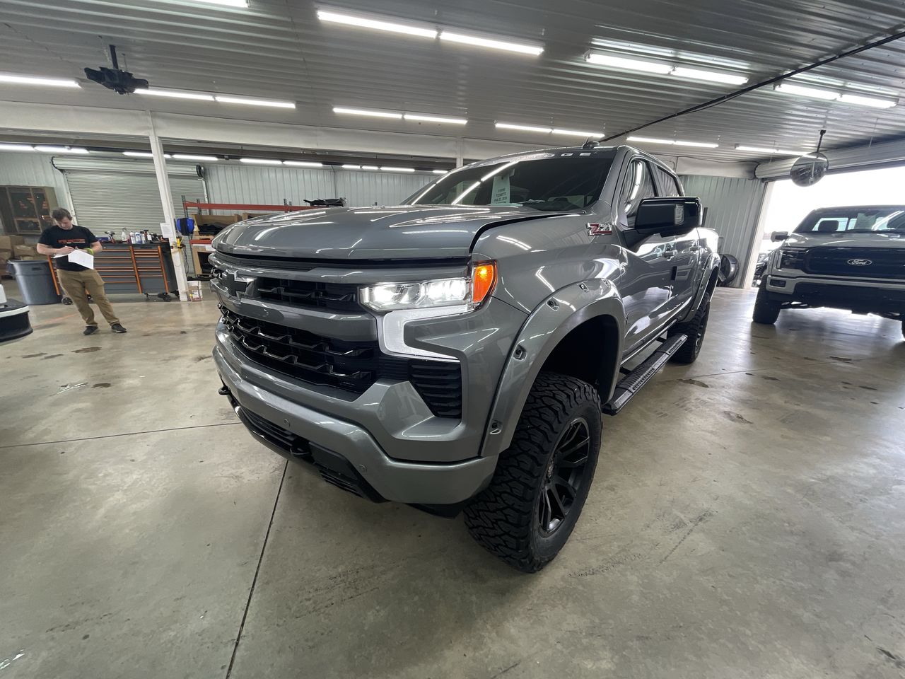 Vehicle Image 4