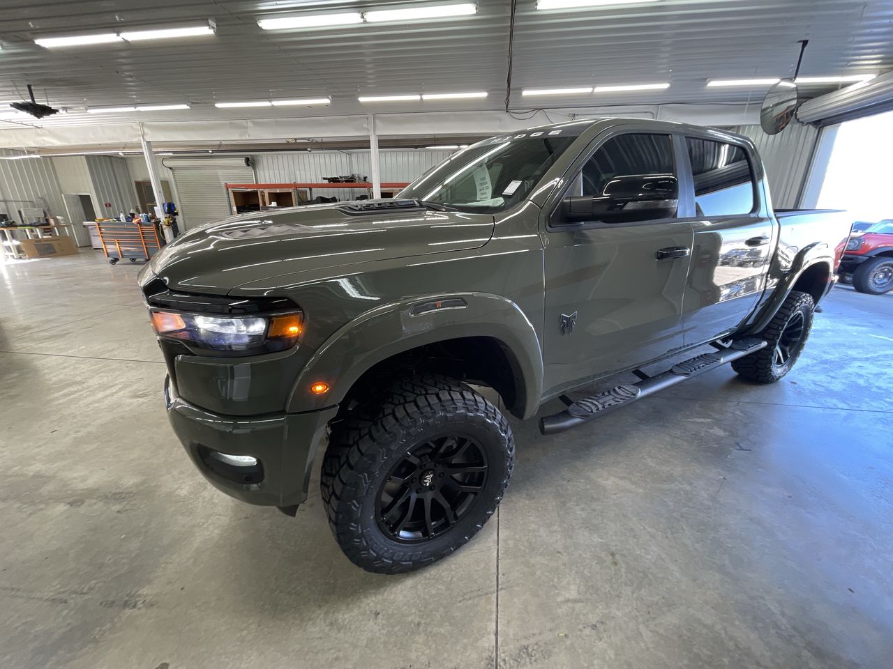 Vehicle Image 4