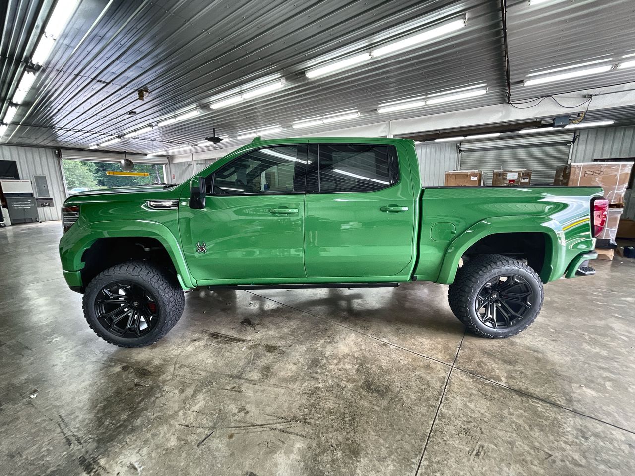 Vehicle Image 5