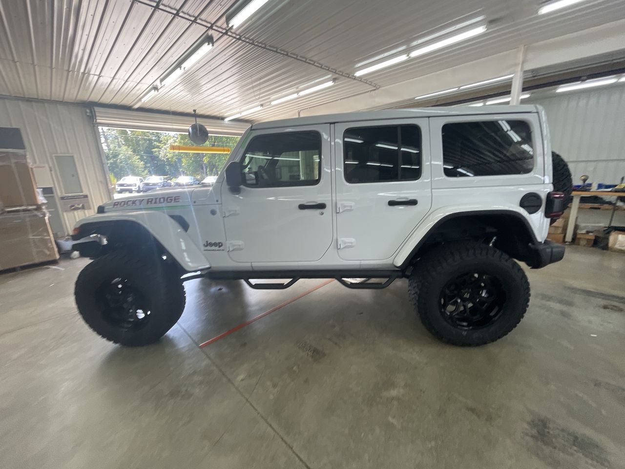 Vehicle Image 4