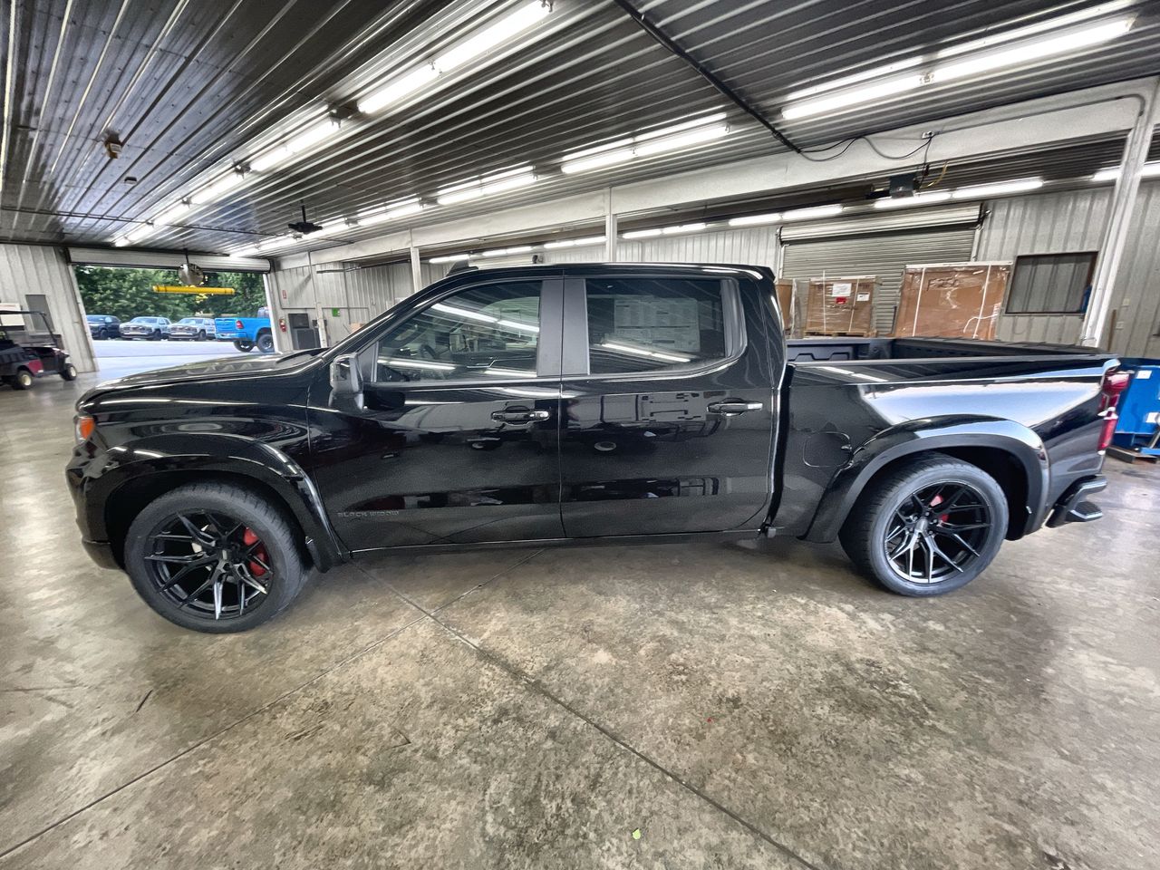 Vehicle Image 5