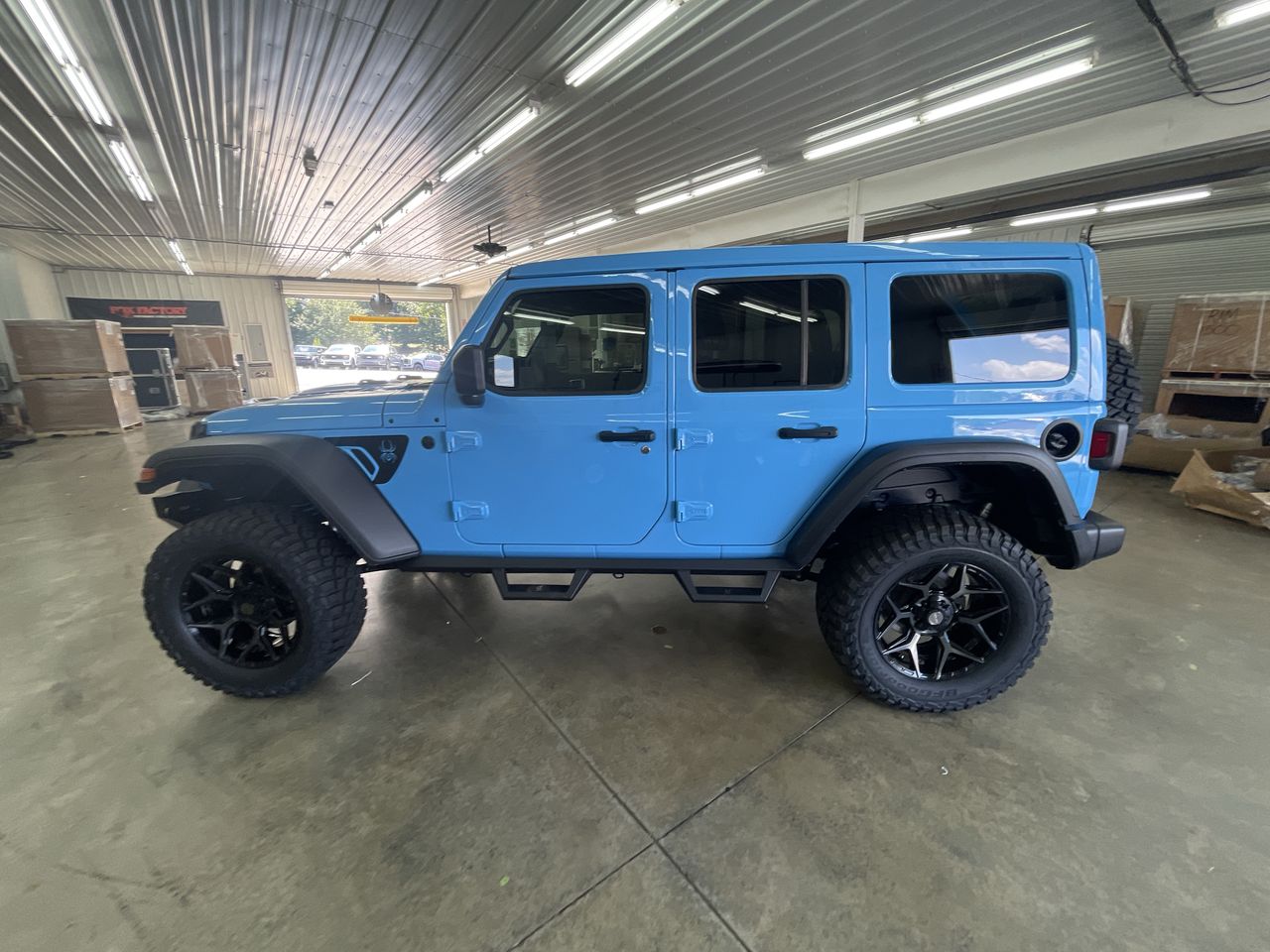 Vehicle Image 4