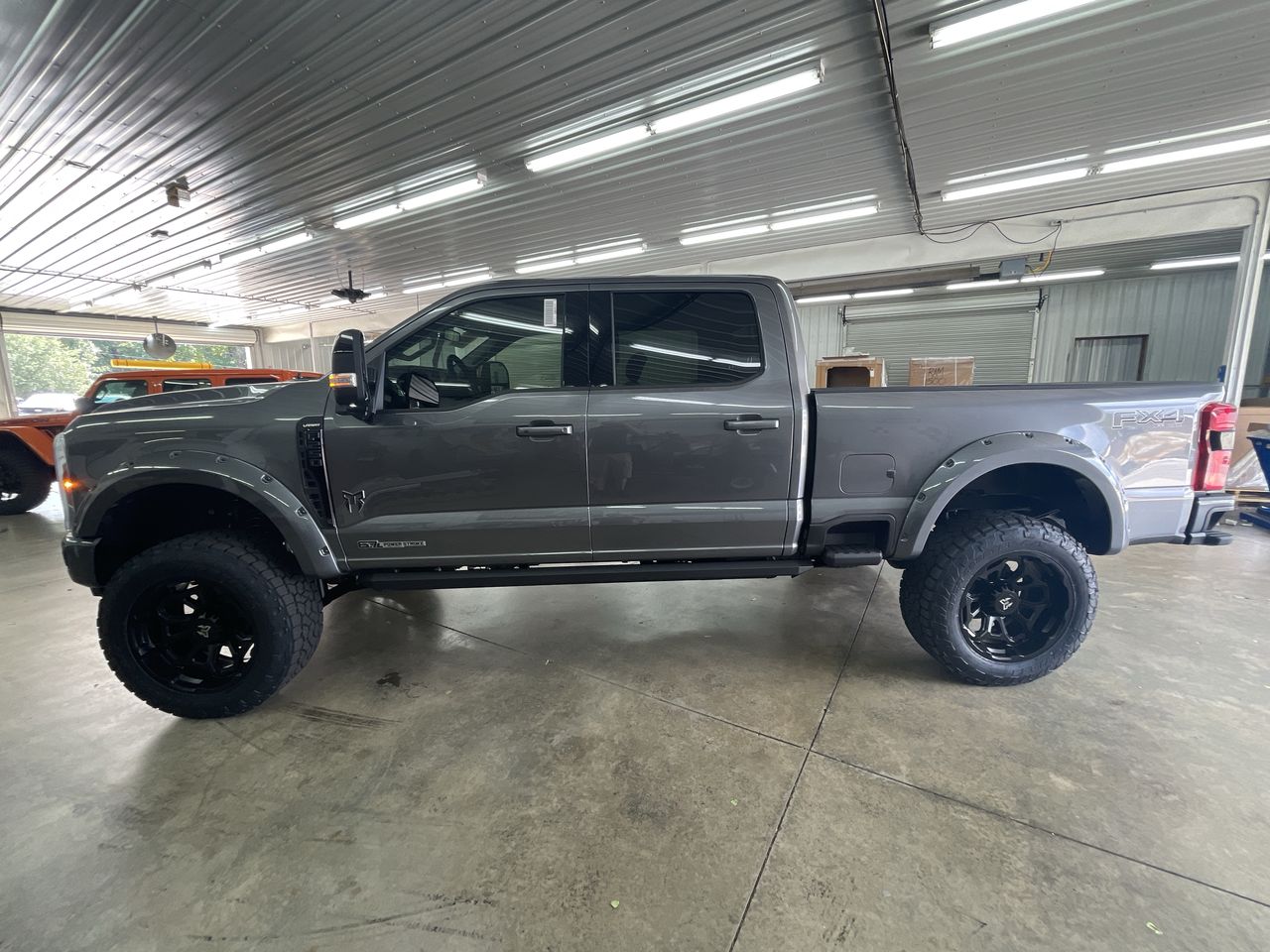 Vehicle Image 4