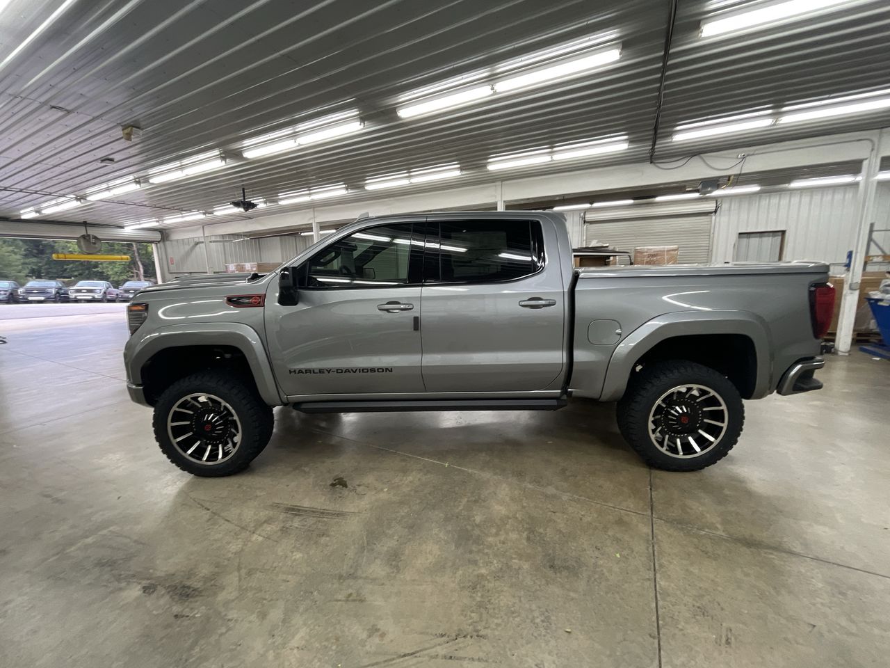 Vehicle Image 4