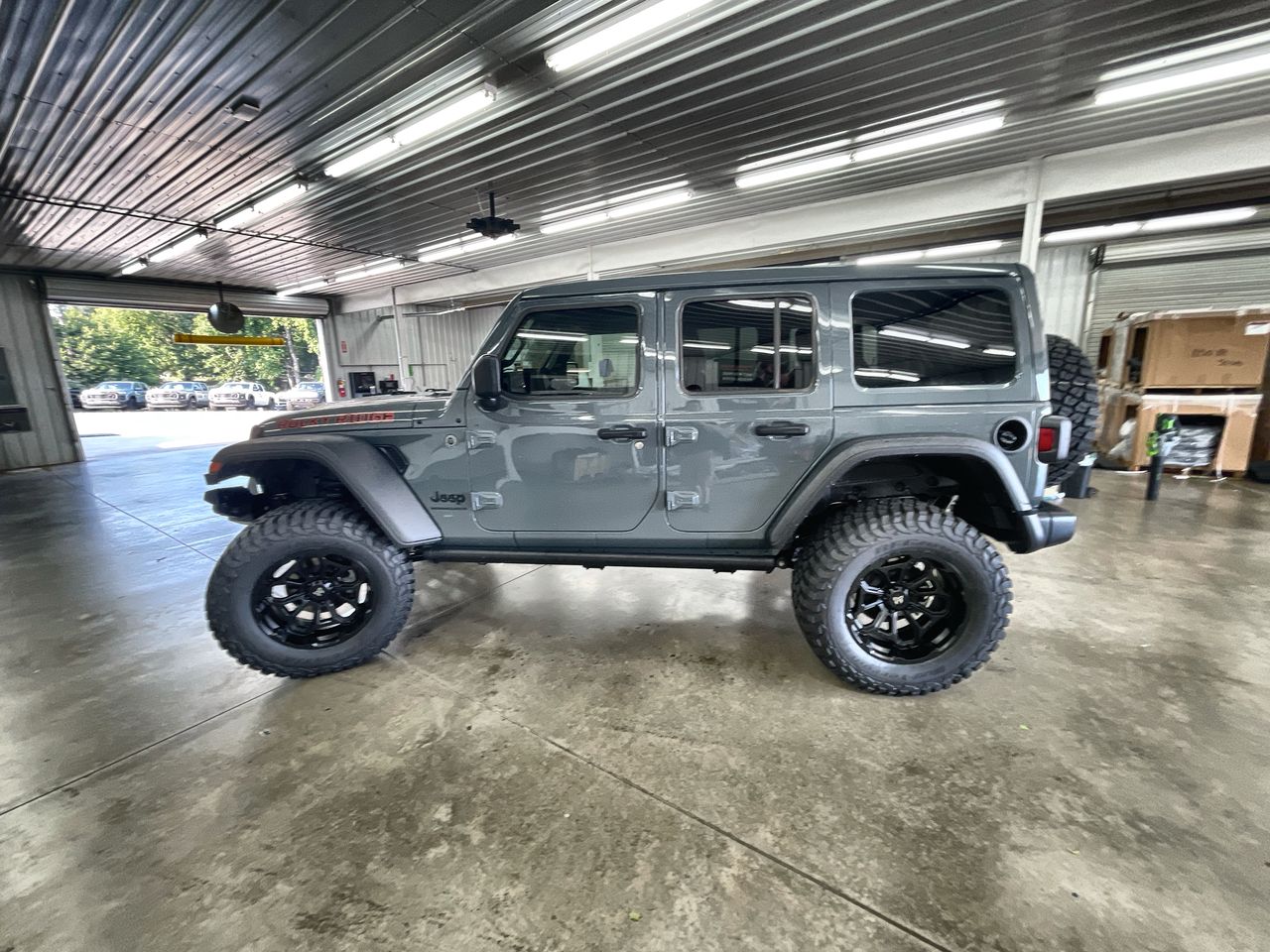 Vehicle Image 5