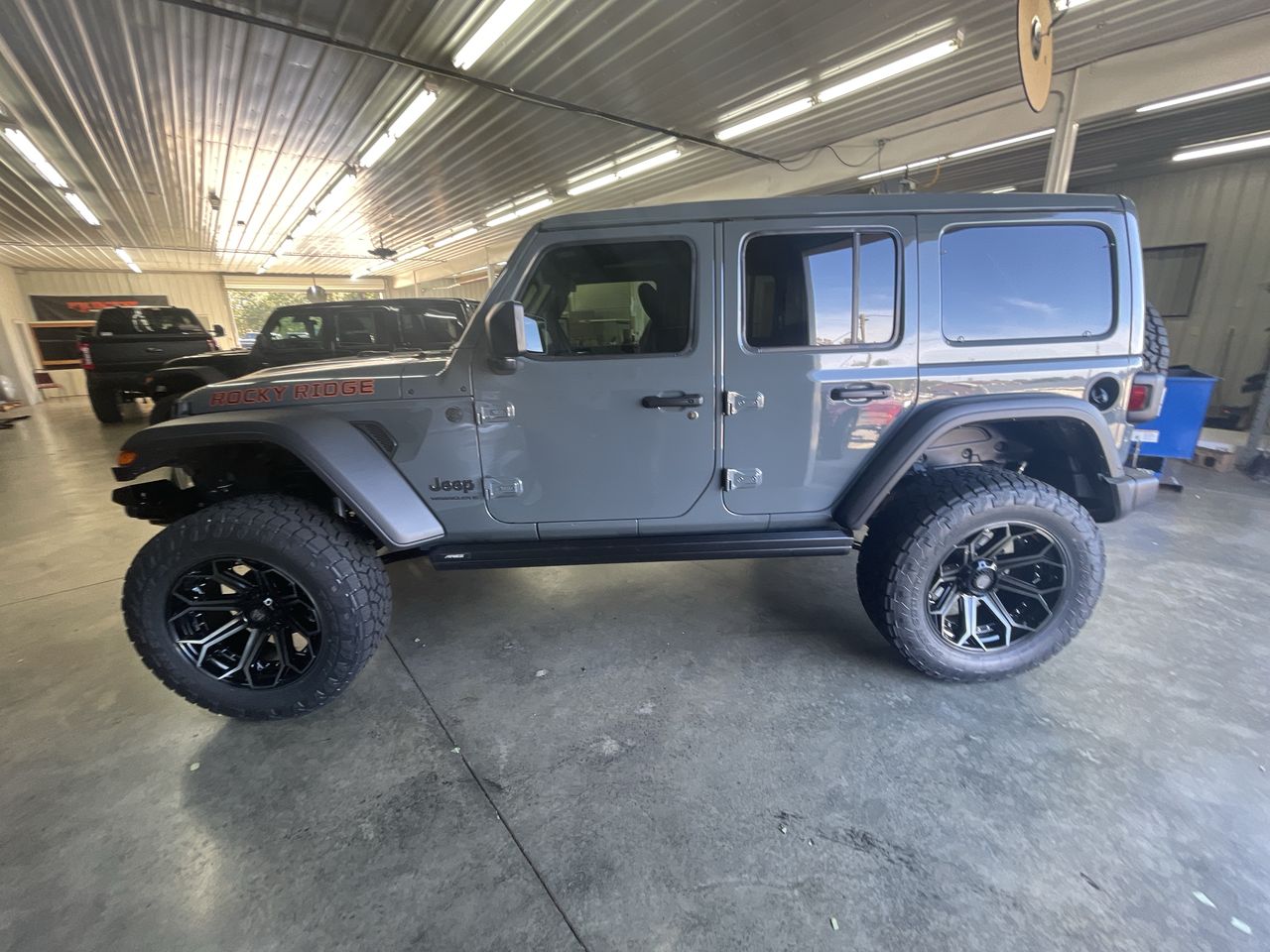 Vehicle Image 5