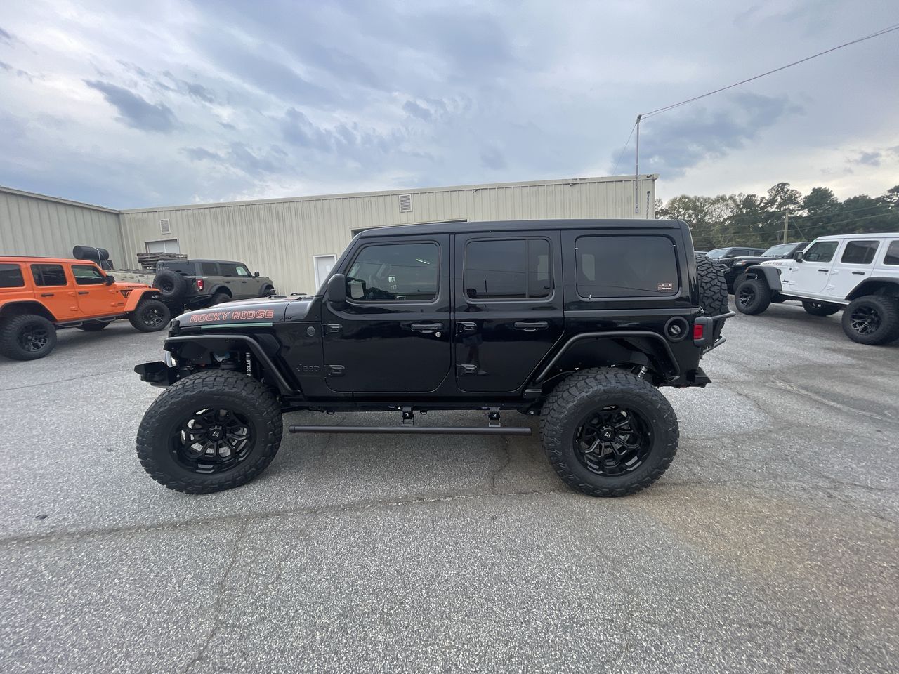 Vehicle Image 5