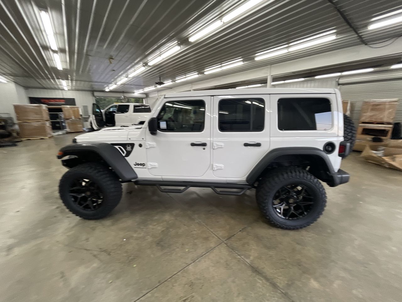 Vehicle Image 4