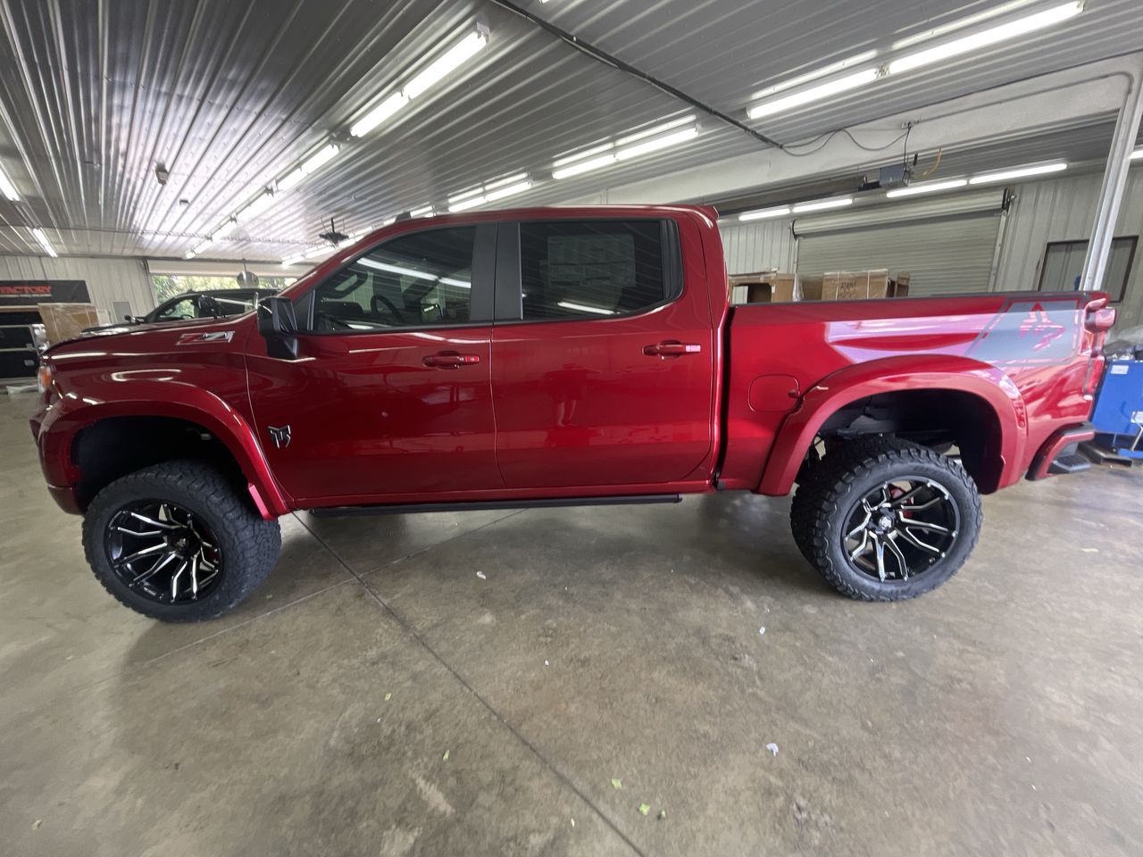 Vehicle Image 4