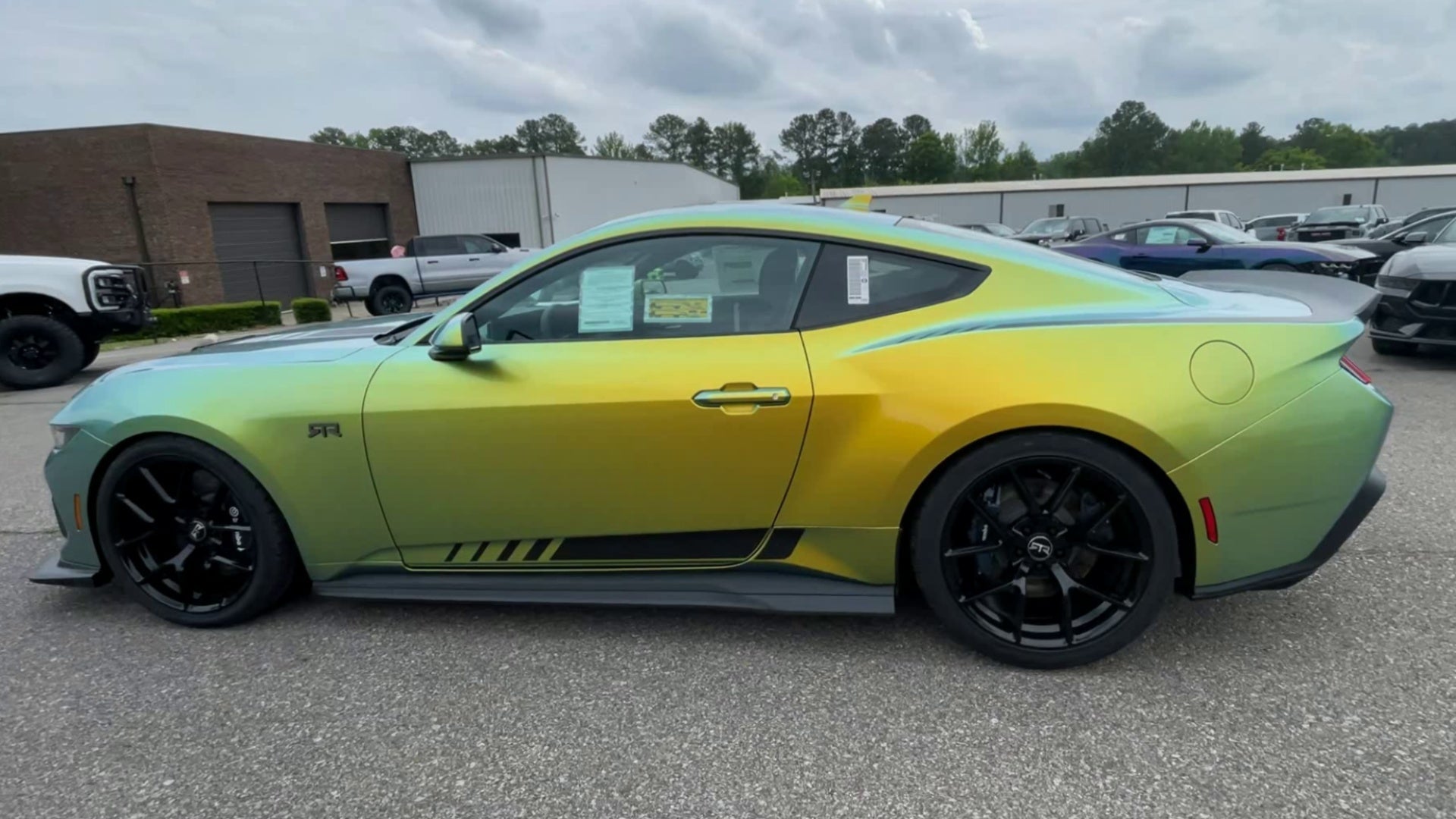 Vehicle Image 3
