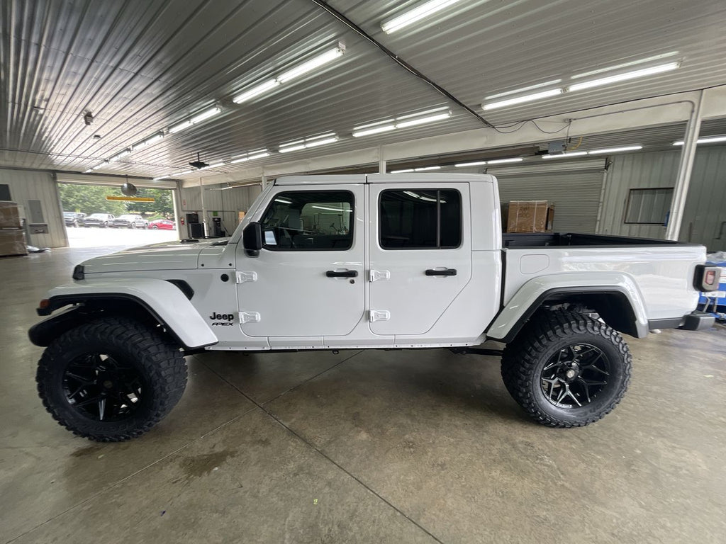 Vehicle Image 4