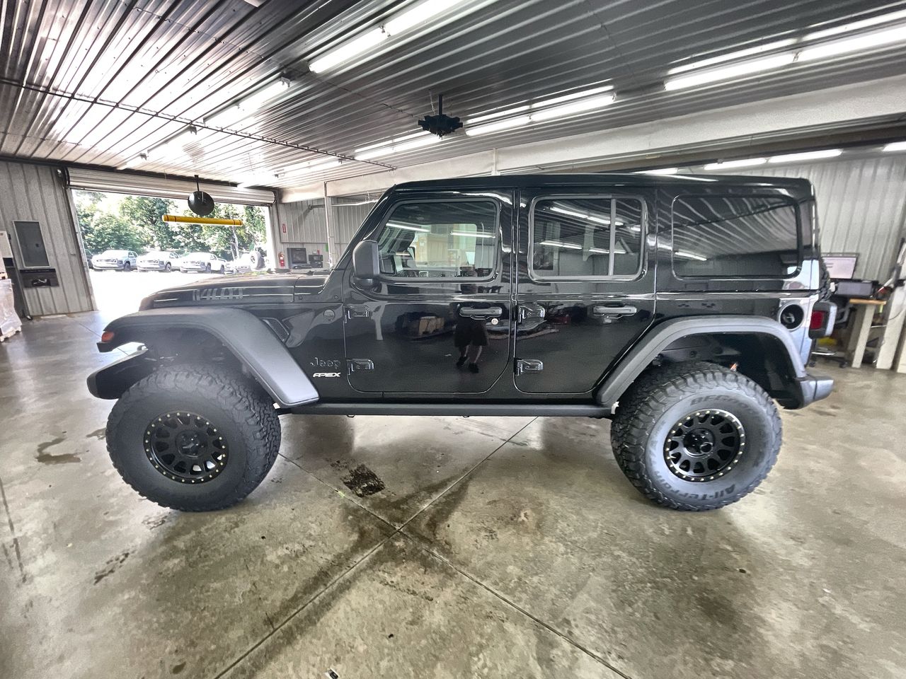 Vehicle Image 5