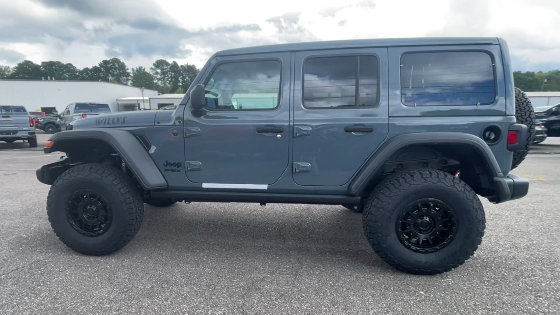 Vehicle Image 3