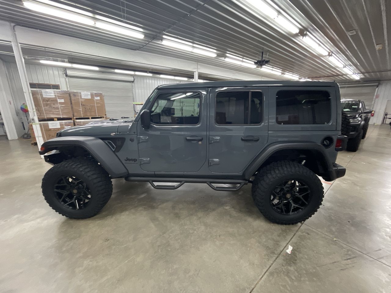 Vehicle Image 4
