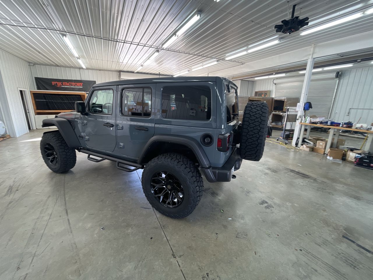 Vehicle Image 6