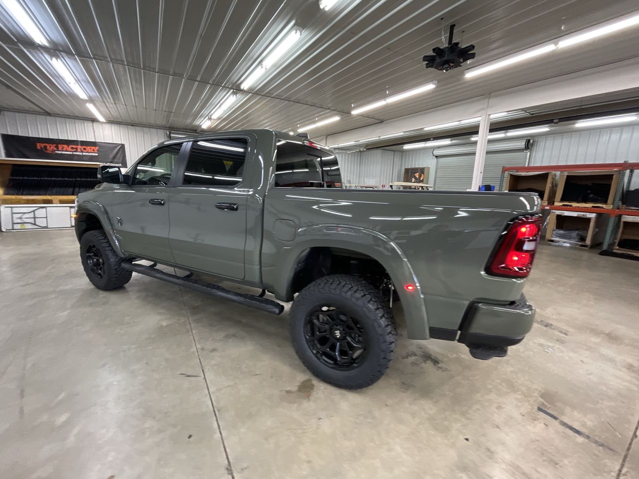 Vehicle Image 6