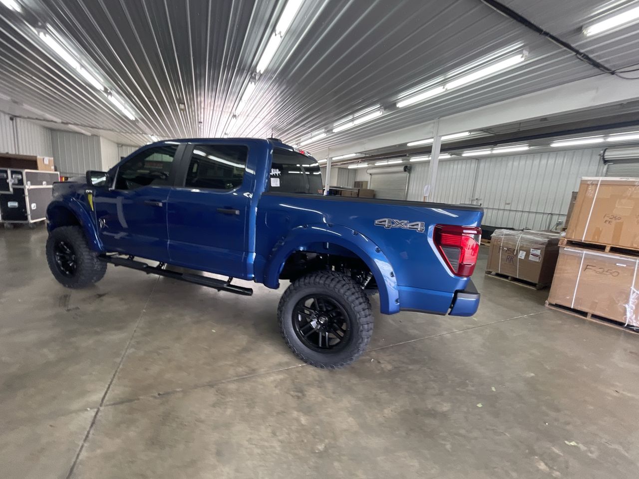 Vehicle Image 6