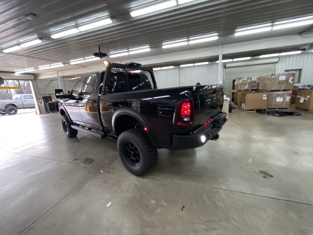Vehicle Image 6