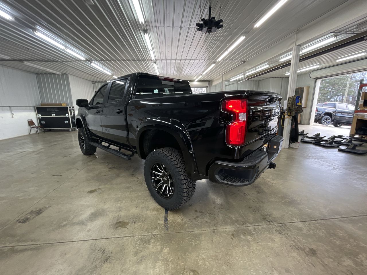 Vehicle Image 6