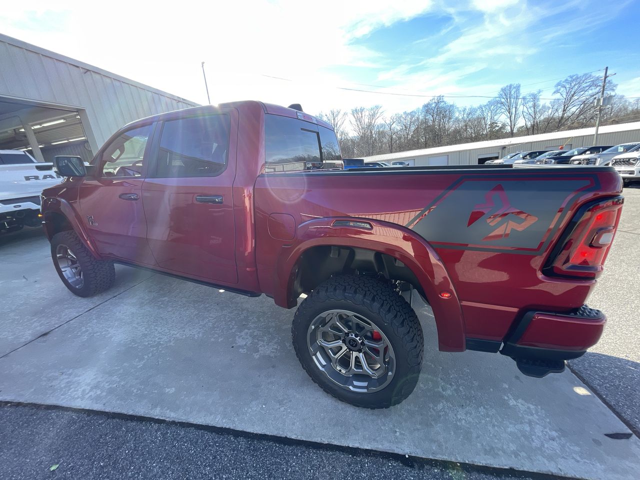 Vehicle Image 6
