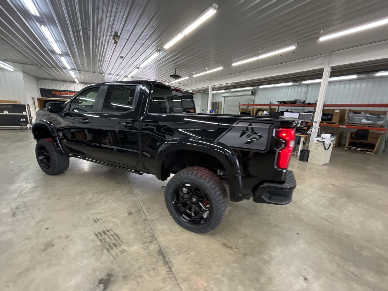 Vehicle Image 6