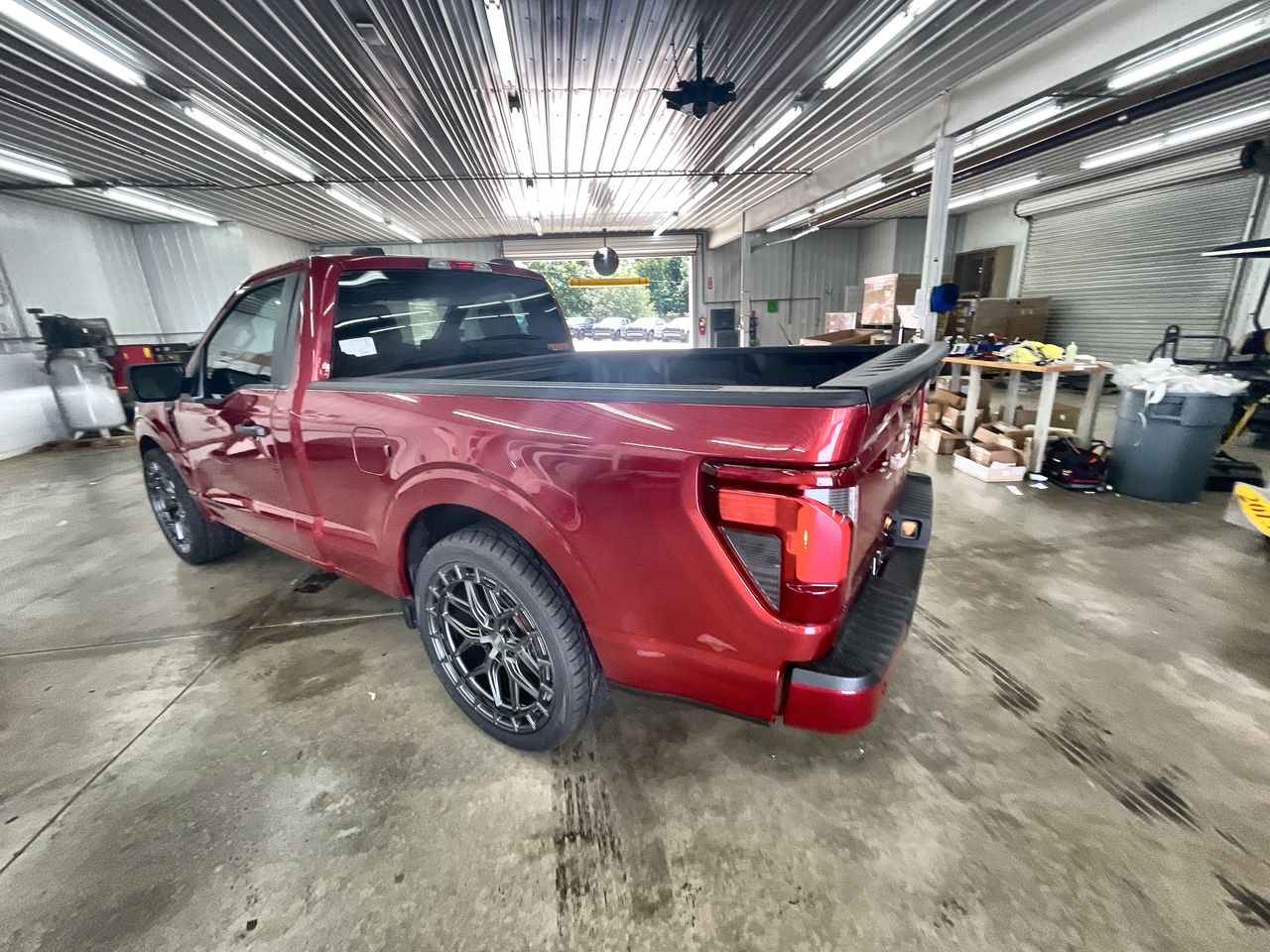 Vehicle Image 6