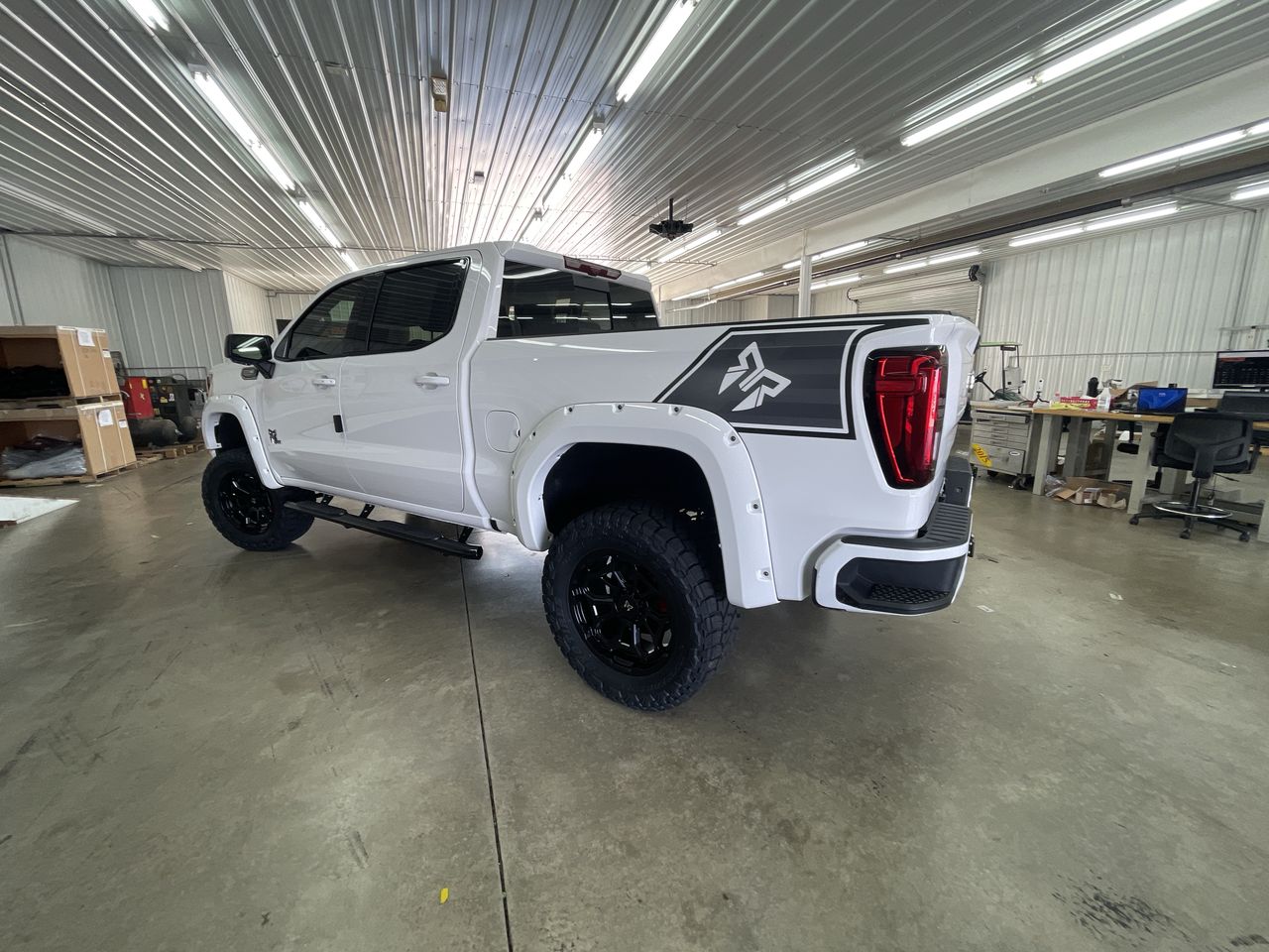 Vehicle Image 6