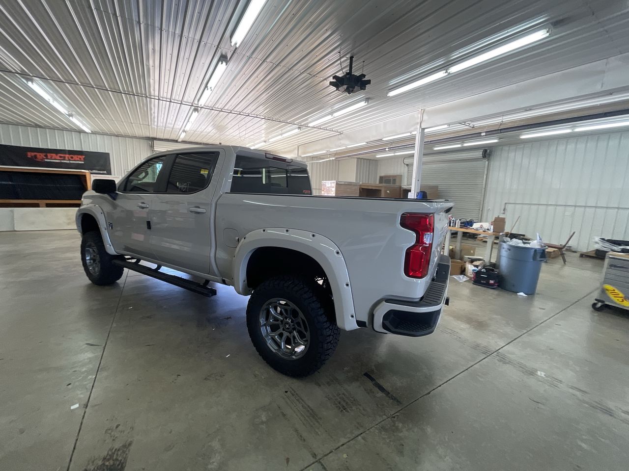 Vehicle Image 6