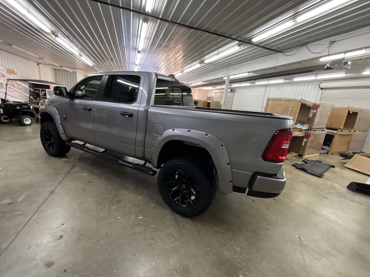 Vehicle Image 6