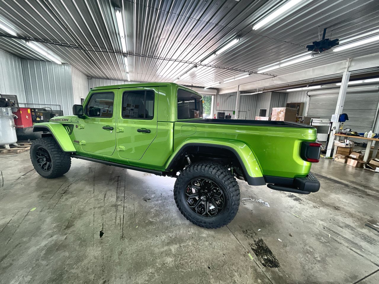 Vehicle Image 6