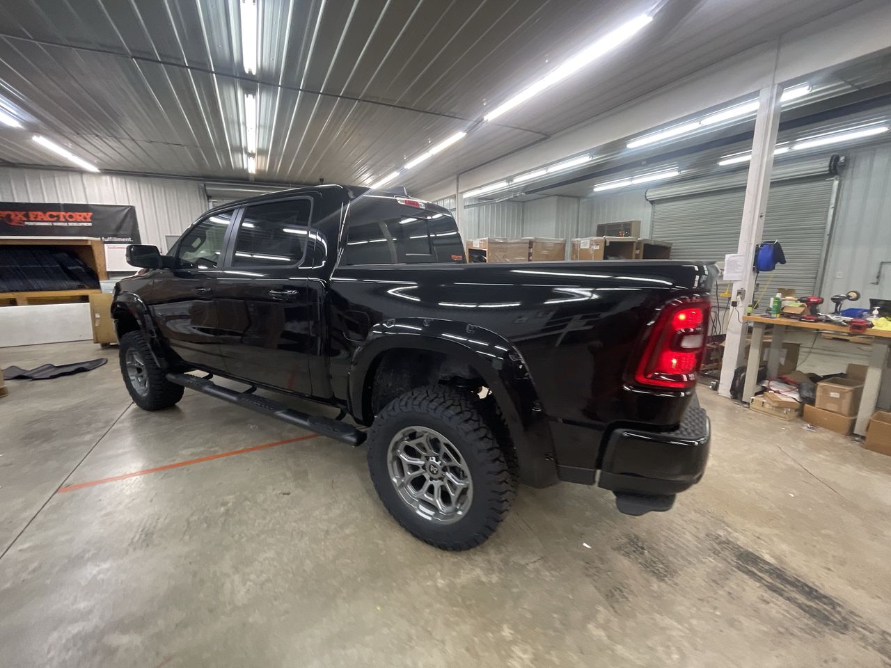 Vehicle Image 6