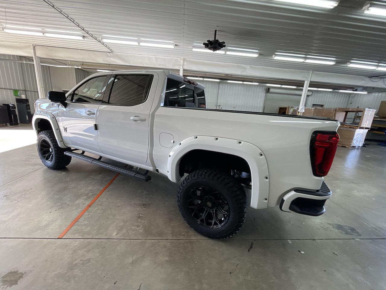 Vehicle Image 6