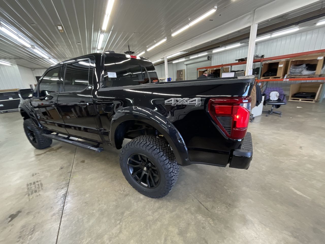 Vehicle Image 6