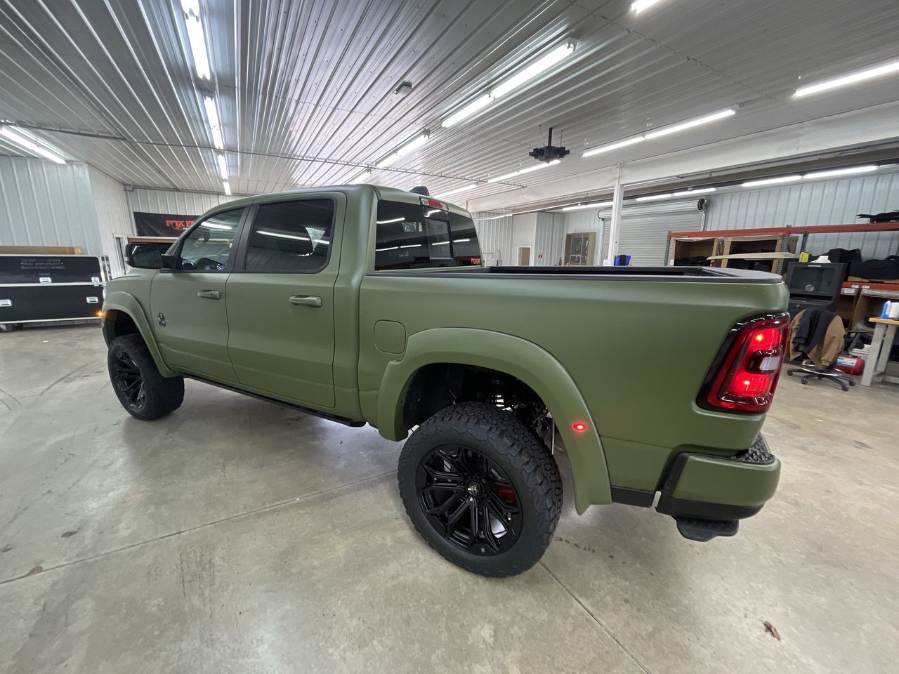 Vehicle Image 6