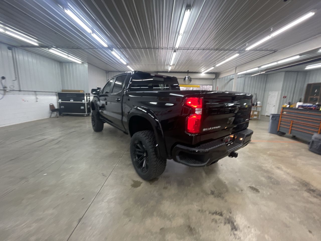 Vehicle Image 6
