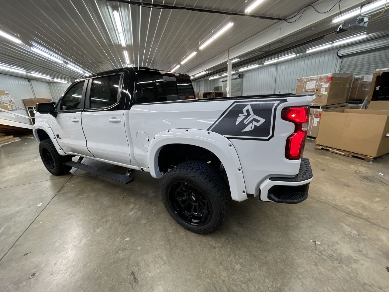 Vehicle Image 6