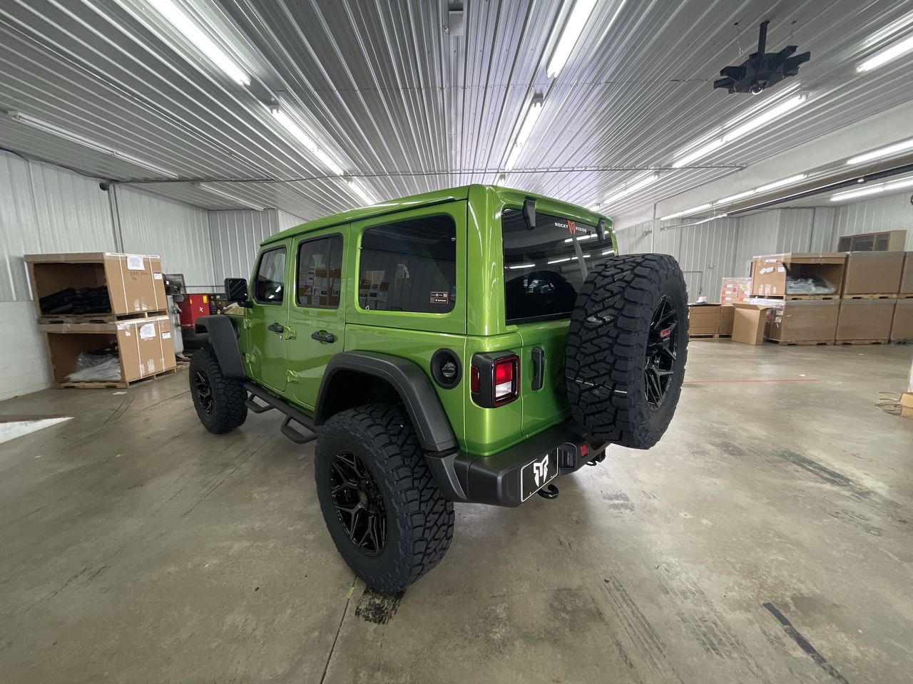 Vehicle Image 6