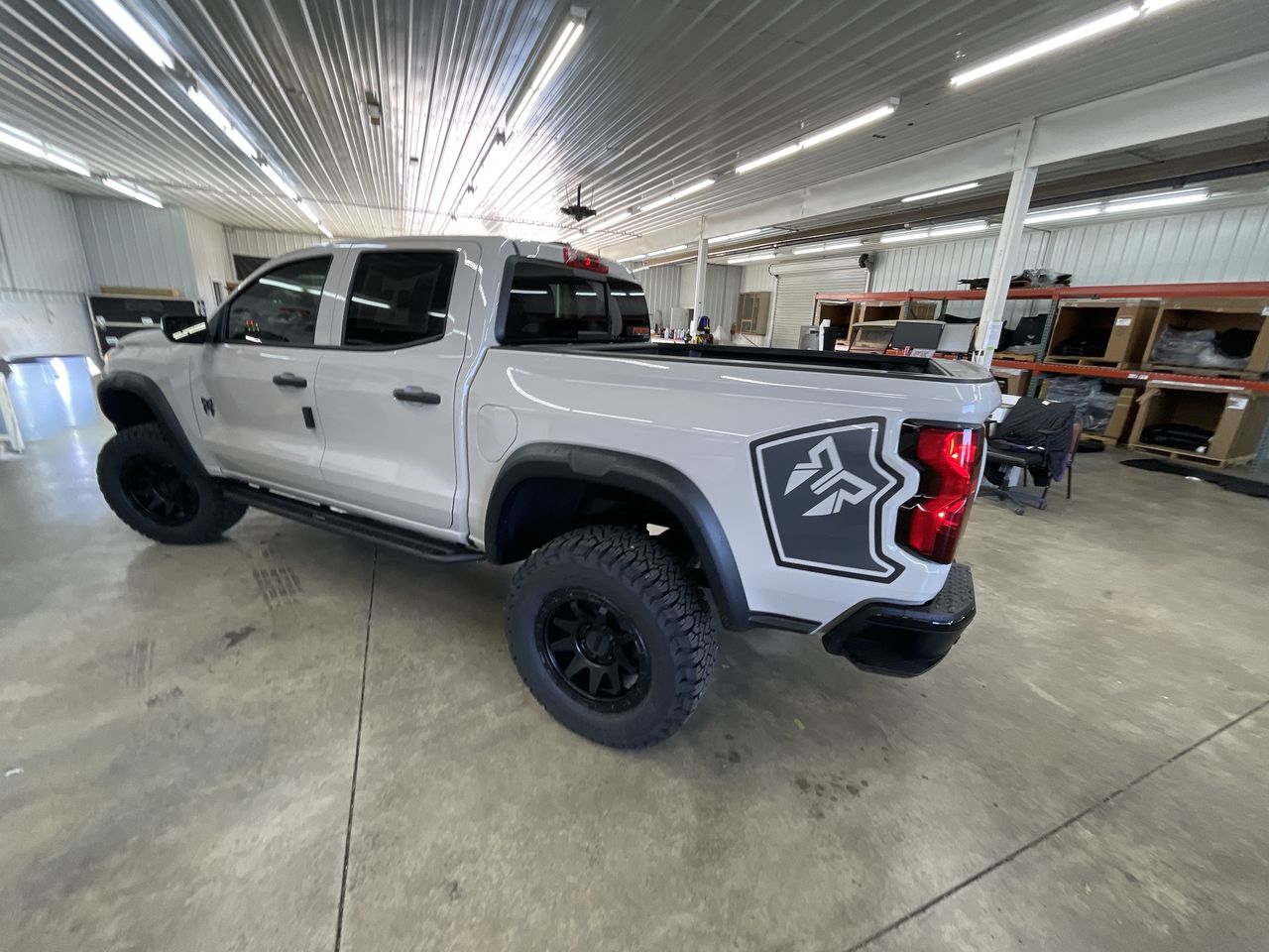 Vehicle Image 6
