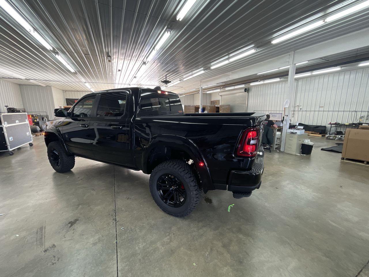 Vehicle Image 6