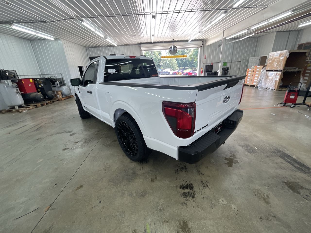 Vehicle Image 5