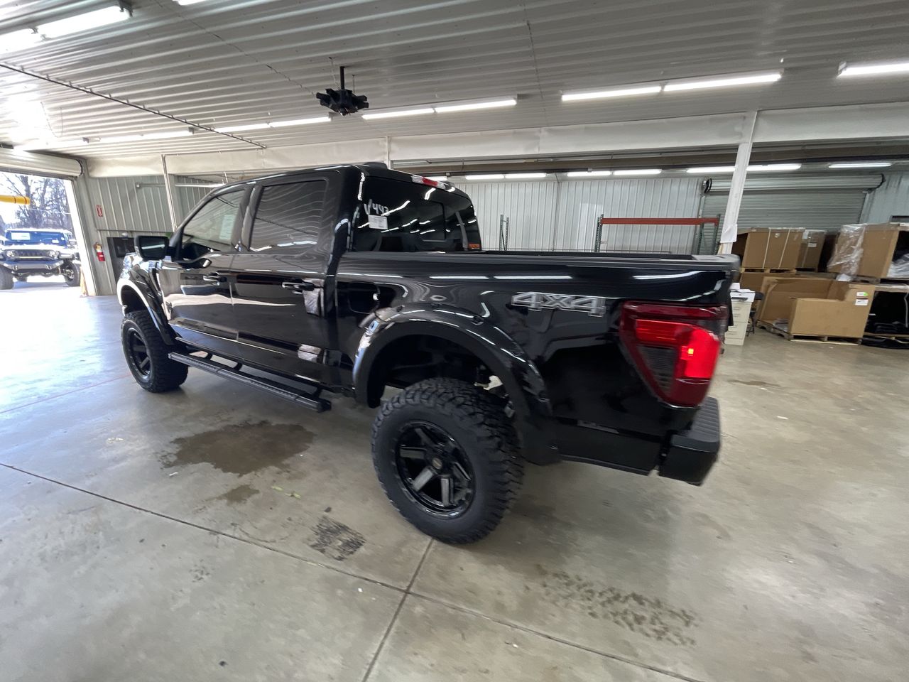 Vehicle Image 6