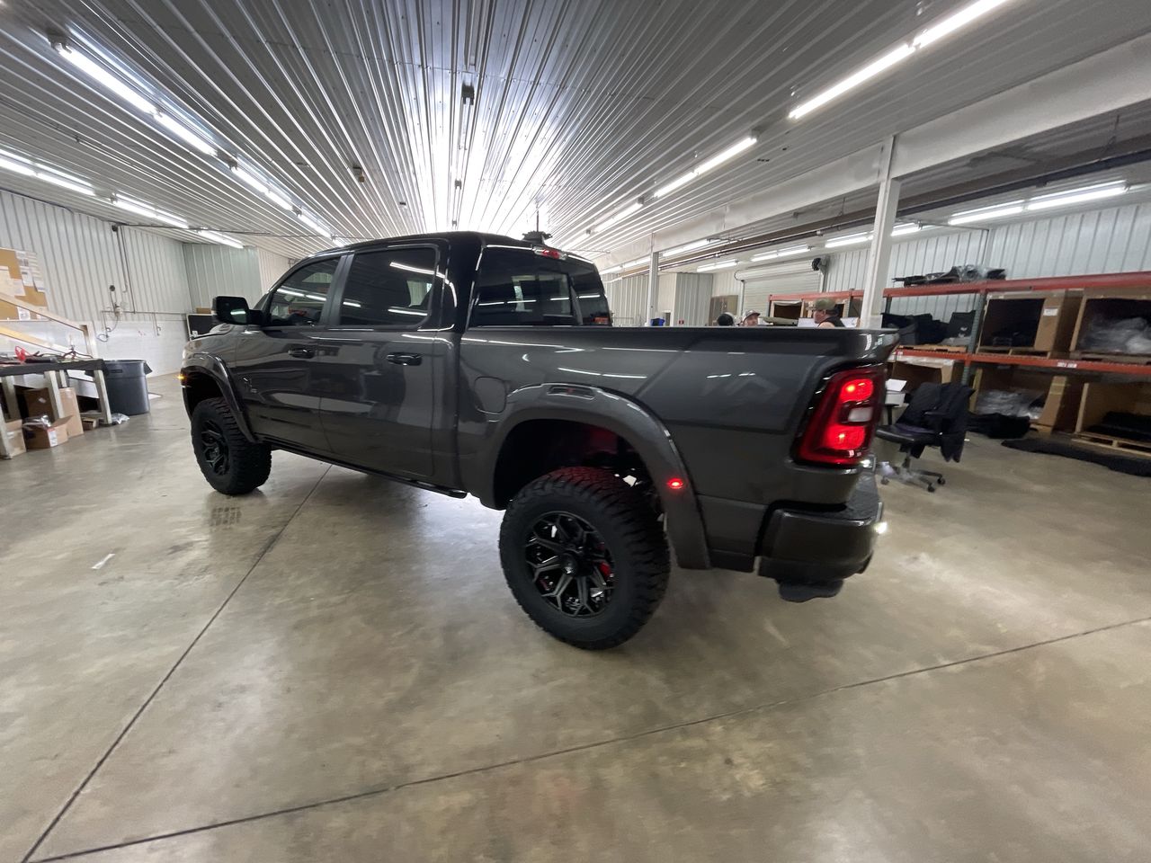 Vehicle Image 6