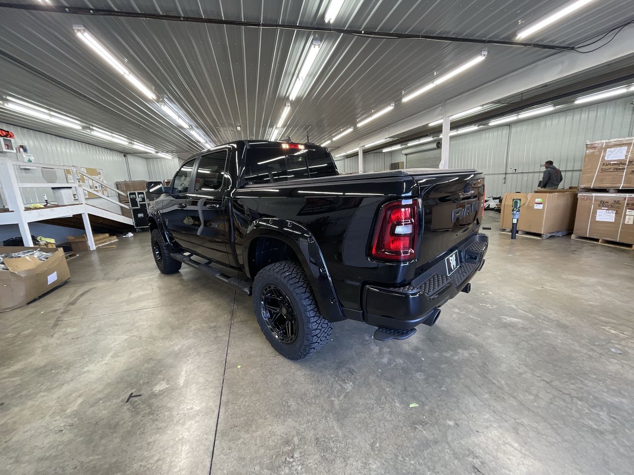 Vehicle Image 6