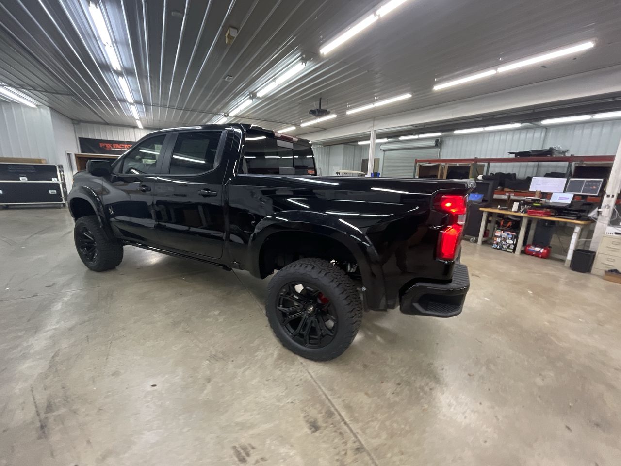 Vehicle Image 6