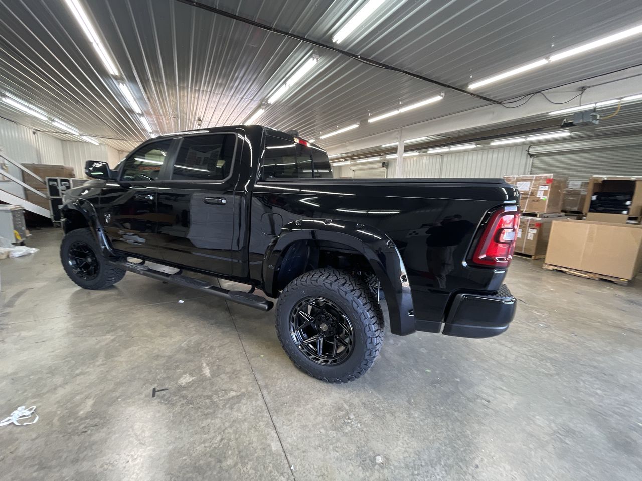 Vehicle Image 6