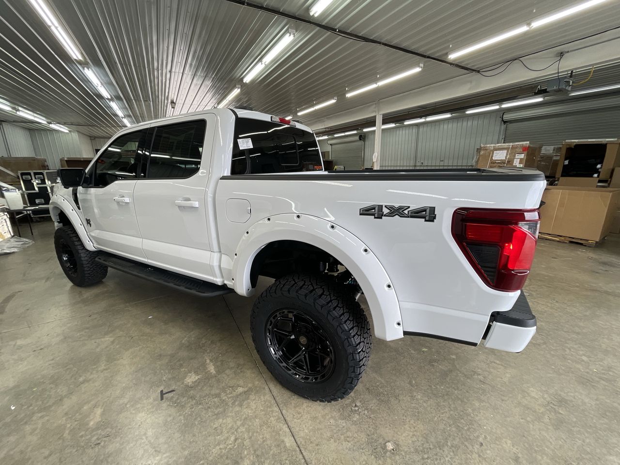 Vehicle Image 6