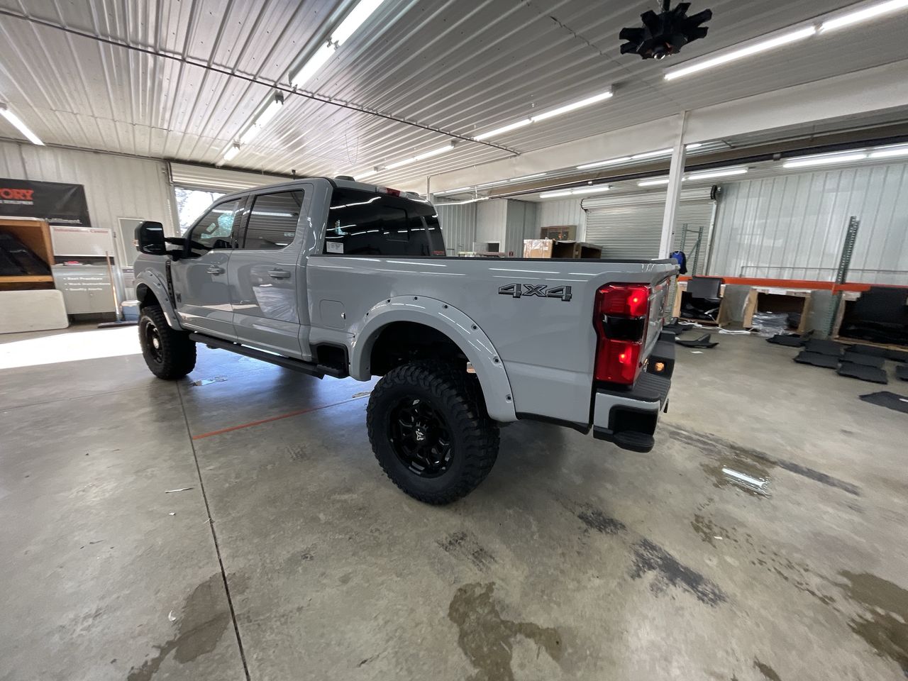 Vehicle Image 6